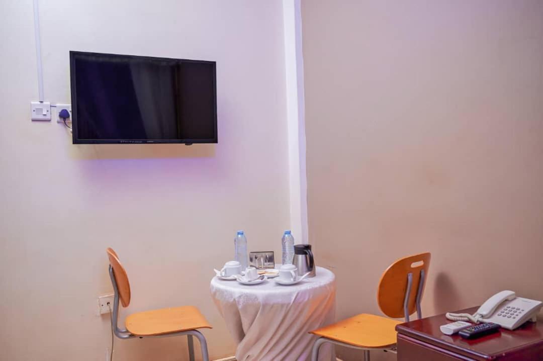 Twin Towers Hotel Καμπάλα Εξωτερικό φωτογραφία